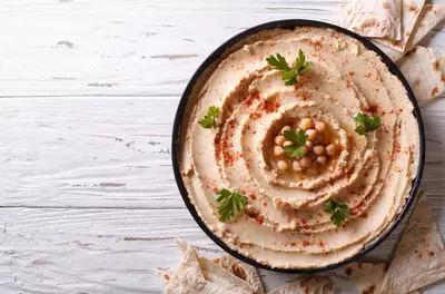 bowl of hummus